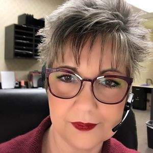 Meet your Posher, Debbie